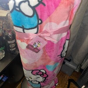COPY - Brand new hello kitty cloud blanket